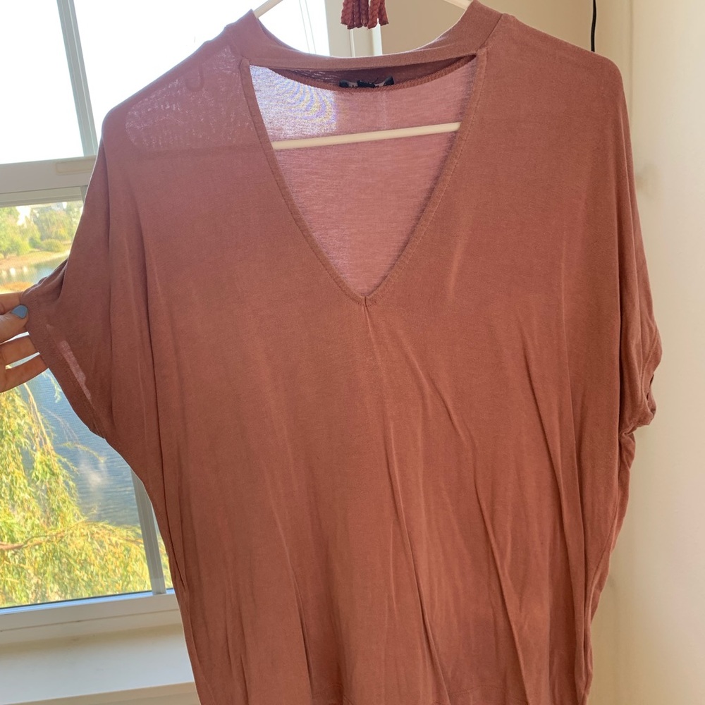 Pink cutout neckline tee